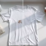 Λεκέδες στα Ρούχα: Πλήρης Οδηγός για Κάθε Τύπο Λεκέ. Tshirt με λεκέ από σοκολάτα πριν και μετά τον καθαρισμό.